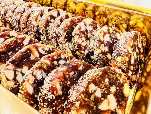 Dates and Nuts Rolls (No sugar added)